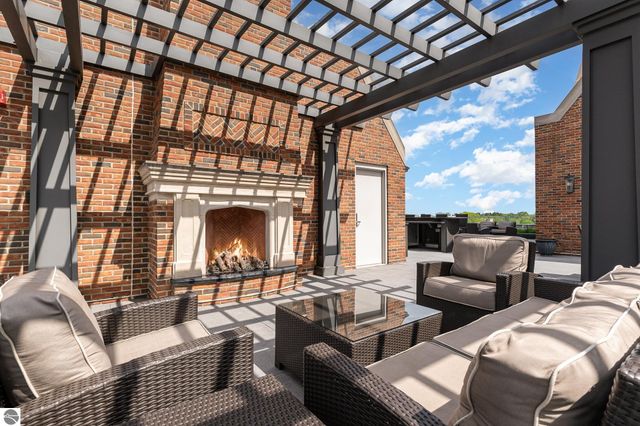 110 E Main Street, Midland, MI 48640