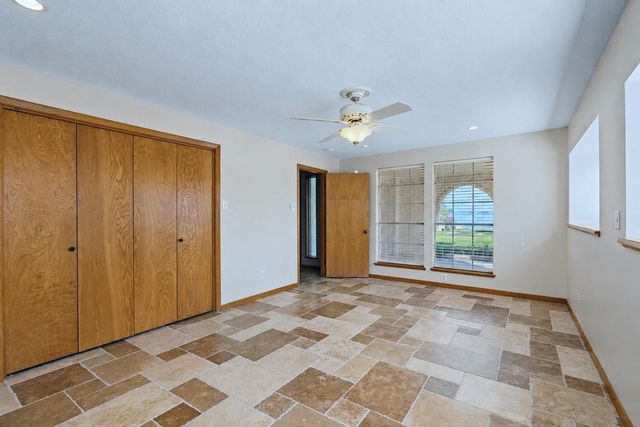 235 Lakeview Harbor, Onalaska, TX 77360