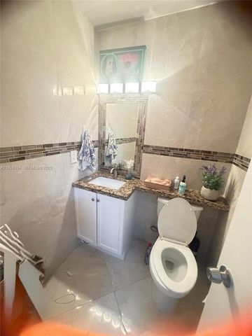 3001 NW 4th Ter 158, Pompano Beach, FL 33064