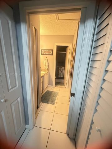 3001 NW 4th Ter 158, Pompano Beach, FL 33064