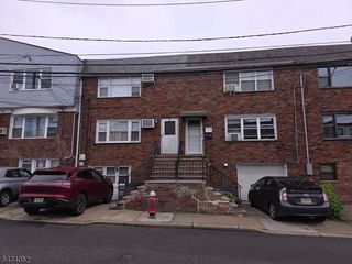 23 Alan Ter, Jersey City, NJ 07306