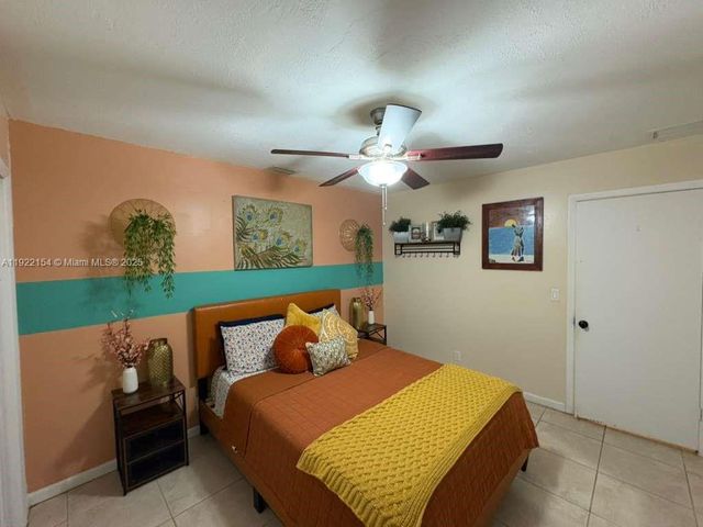 4548 SW 28th Way, Dania Beach, FL 33312