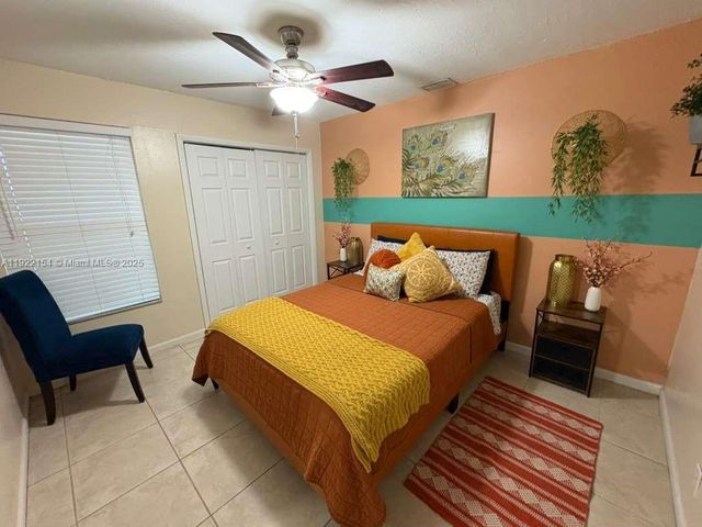 4548 SW 28th Way, Dania Beach, FL 33312