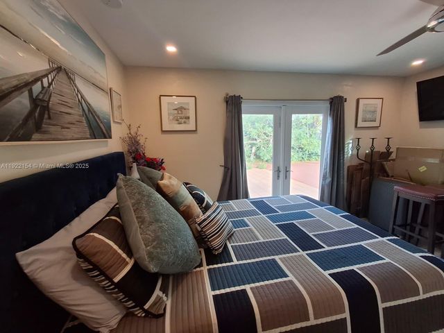 4548 SW 28th Way, Dania Beach, FL 33312