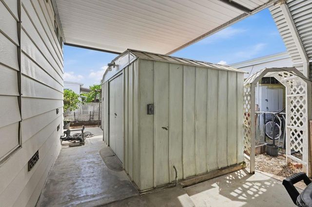 1010 E Bobier Drive 167, Vista, CA 92084