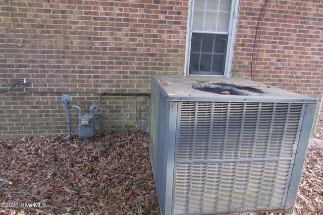 803 Mc Koy Street, Clinton, NC 28328