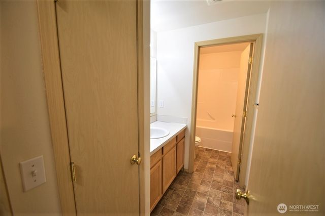 19906 Tamarack Drive SW, Rochester, WA 98579