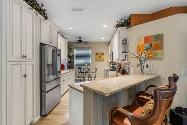 6242 BLUE RUNNER COURT, Lakewood Ranch, FL 34202