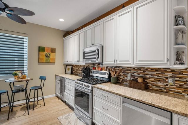 6242 BLUE RUNNER COURT, Lakewood Ranch, FL 34202