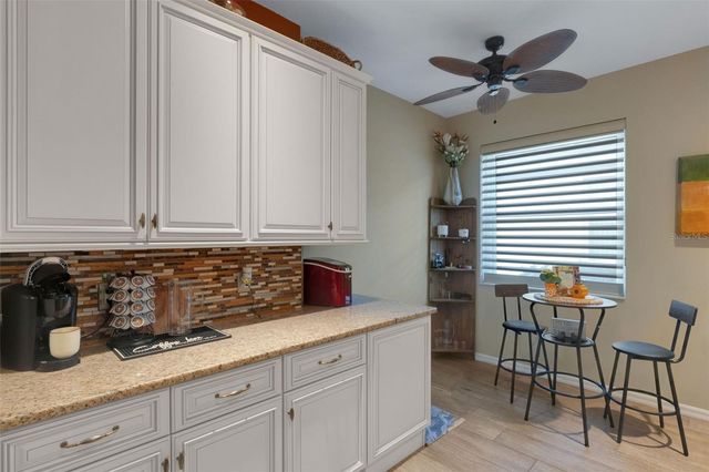 6242 BLUE RUNNER COURT, Lakewood Ranch, FL 34202