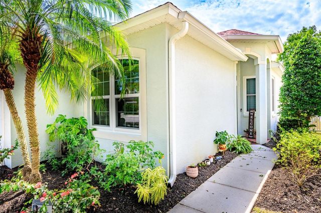 6242 BLUE RUNNER COURT, Lakewood Ranch, FL 34202