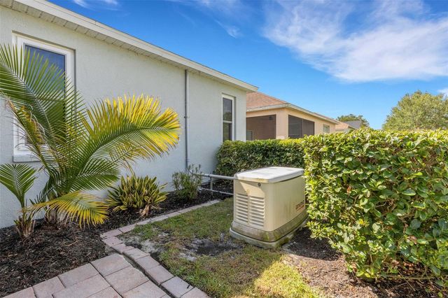 6242 BLUE RUNNER COURT, Lakewood Ranch, FL 34202