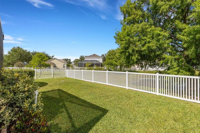 6242 BLUE RUNNER COURT, Lakewood Ranch, FL 34202