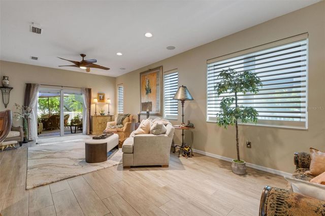 6242 BLUE RUNNER COURT, Lakewood Ranch, FL 34202