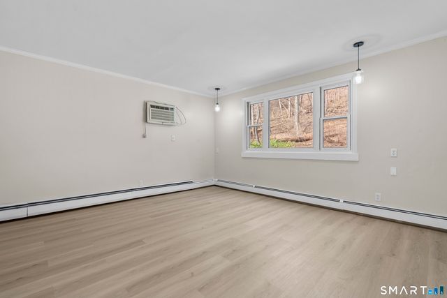 55 Englewood Drive, New Haven, CT 06515