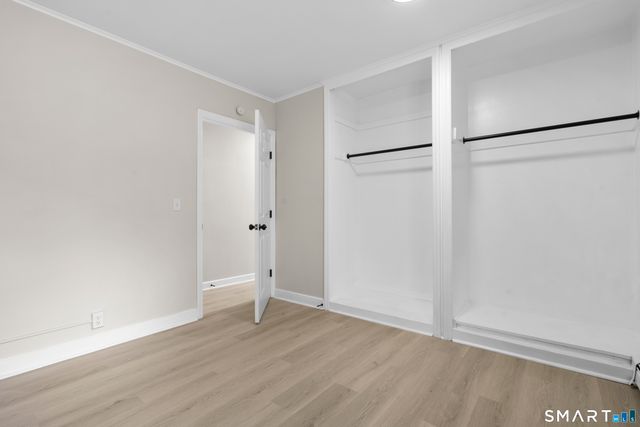 55 Englewood Drive, New Haven, CT 06515