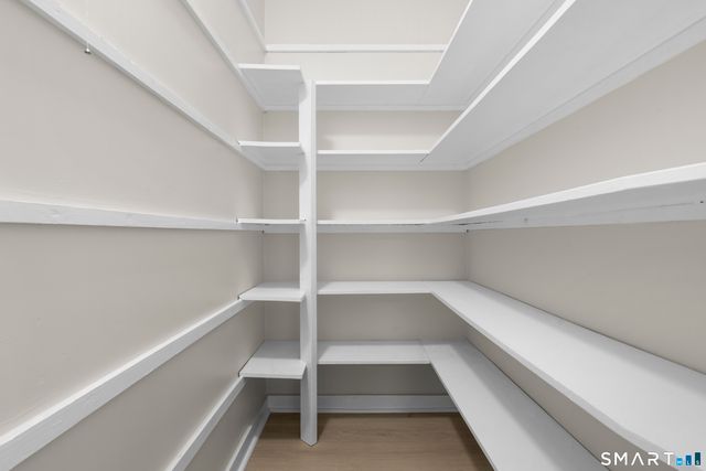 55 Englewood Drive, New Haven, CT 06515