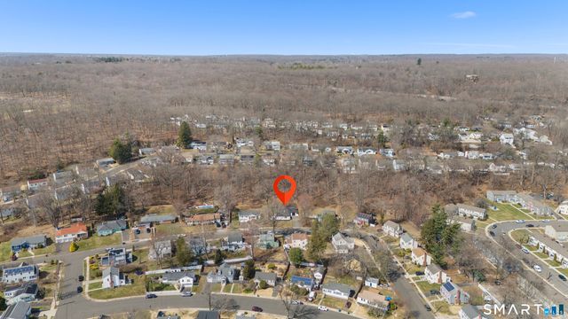 55 Englewood Drive, New Haven, CT 06515