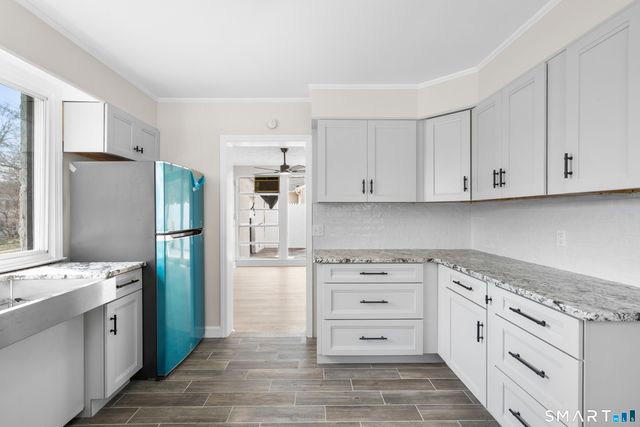 55 Englewood Drive, New Haven, CT 06515