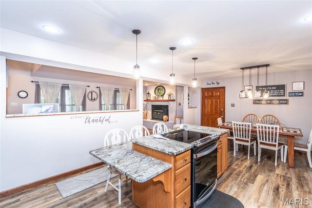 100 Hickory Lane, Festus, MO 63028