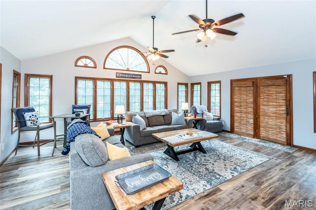 100 Hickory Lane, Festus, MO 63028