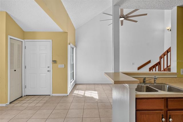 962 NEWCASTLE CIRCLE 202, Lake Mary, FL 32746