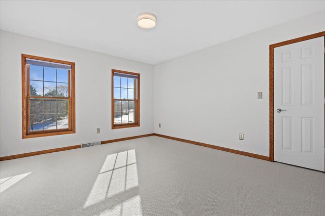 4310 W Carriage COURT, Mequon, WI 53092