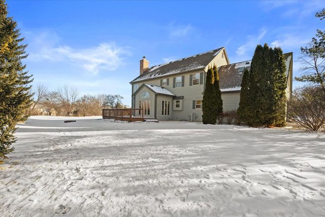 4310 W Carriage COURT, Mequon, WI 53092
