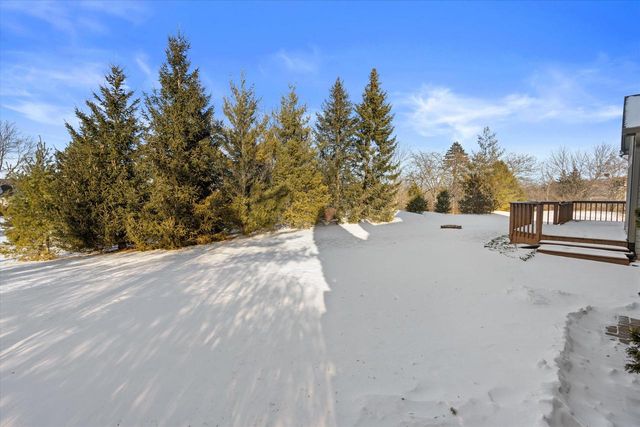 4310 W Carriage COURT, Mequon, WI 53092