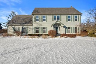 4310 W Carriage COURT, Mequon, WI 53092