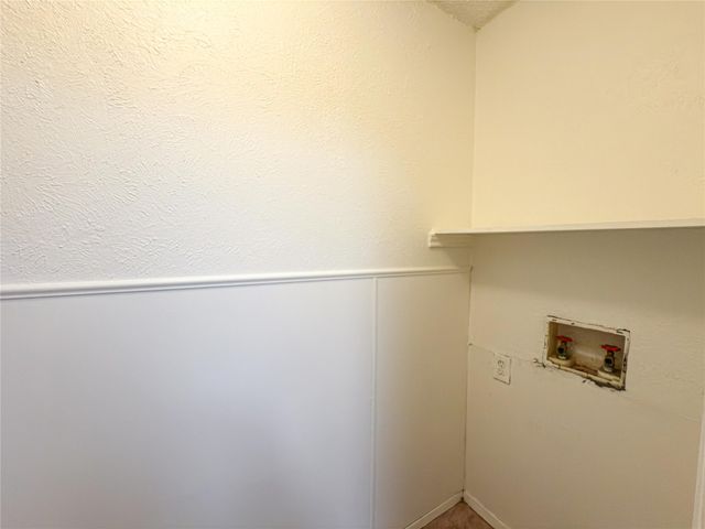 7016 Sunnybank Drive, Fort Worth, TX 76137