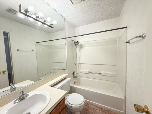 7016 Sunnybank Drive, Fort Worth, TX 76137