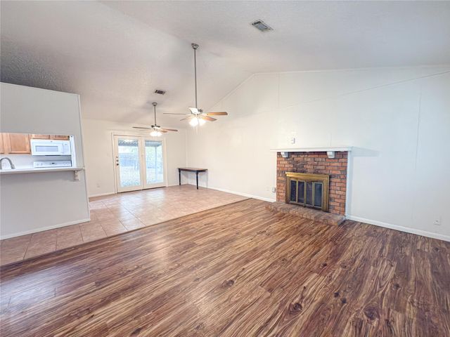 7016 Sunnybank Drive, Fort Worth, TX 76137