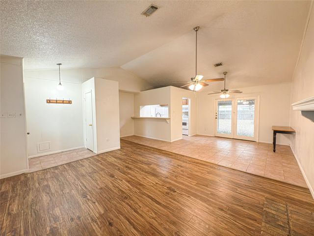 7016 Sunnybank Drive, Fort Worth, TX 76137