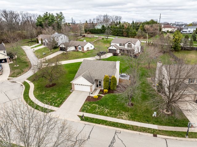 9660 Overcrest Drive, Fishers, IN 46037