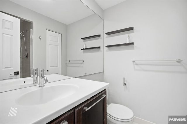 504 Nelson Court, Edgewater, NJ 07020