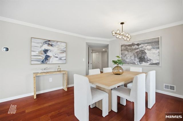 504 Nelson Court, Edgewater, NJ 07020