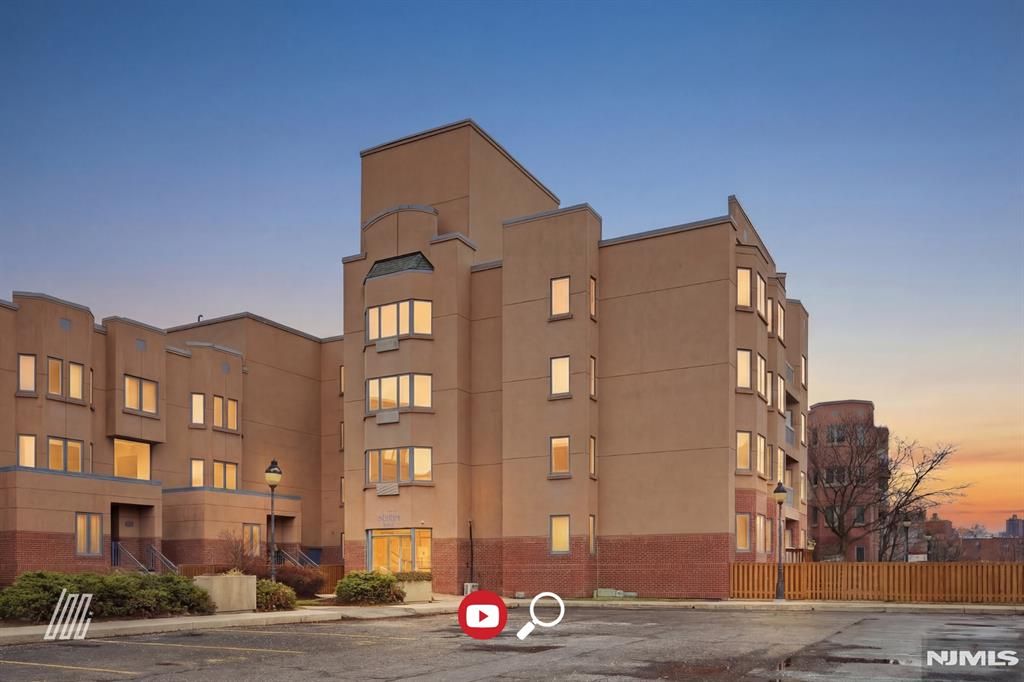 504 Nelson Court, Edgewater, NJ 07020