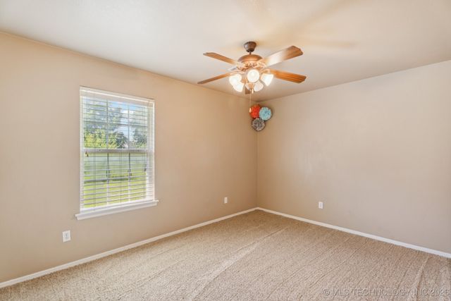 8702 N 140th Terrace, Owasso, OK 74055