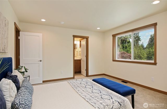 6621 Sills Road, Clinton, WA 98236