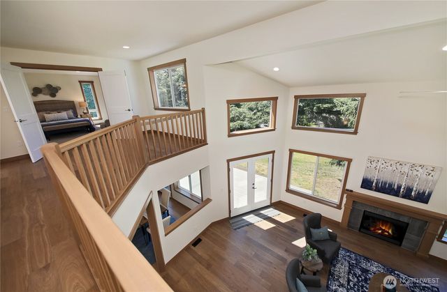 6621 Sills Road, Clinton, WA 98236