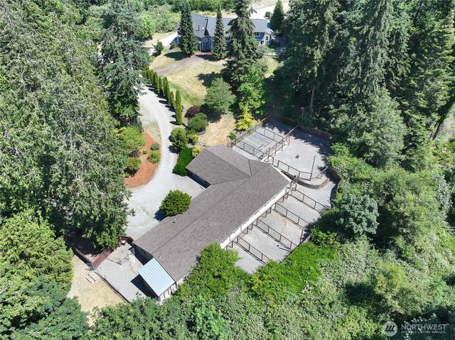 6621 Sills Road, Clinton, WA 98236