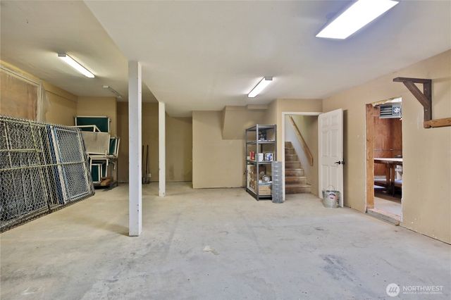 6621 Sills Road, Clinton, WA 98236