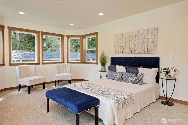 6621 Sills Road, Clinton, WA 98236