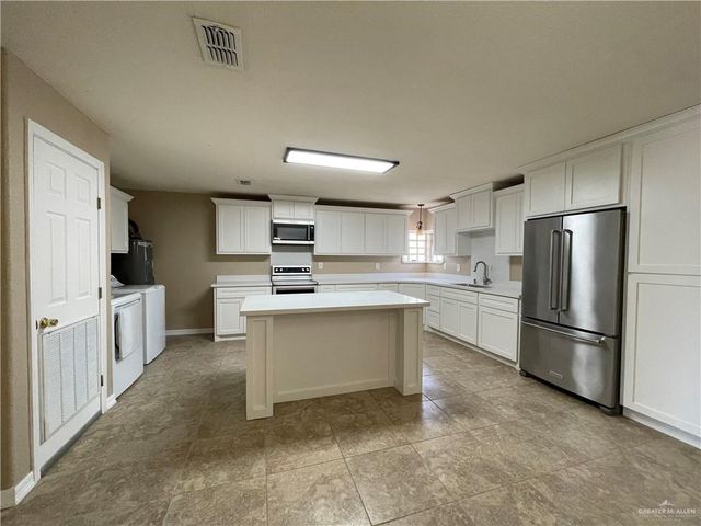 8006 Senecio Street, Mission, TX 78574