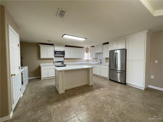 8006 Senecio Street, Mission, TX 78574