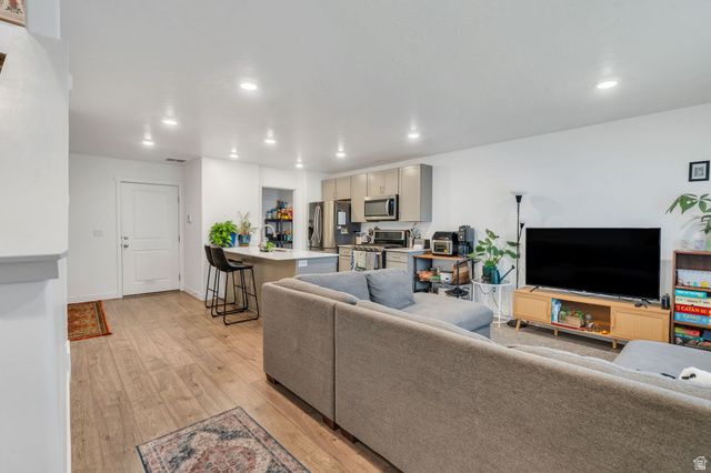 431 N NORTHSHORE DR, Saratoga Springs, UT 84045