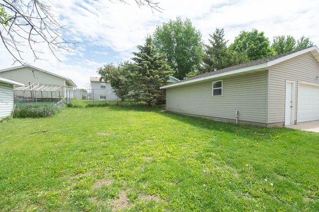 4914 25th Avenue NW, Rochester, MN 55901