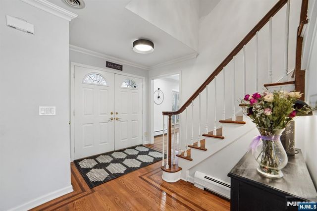 7 Royal Park Terrace, Hillsdale, NJ 07642