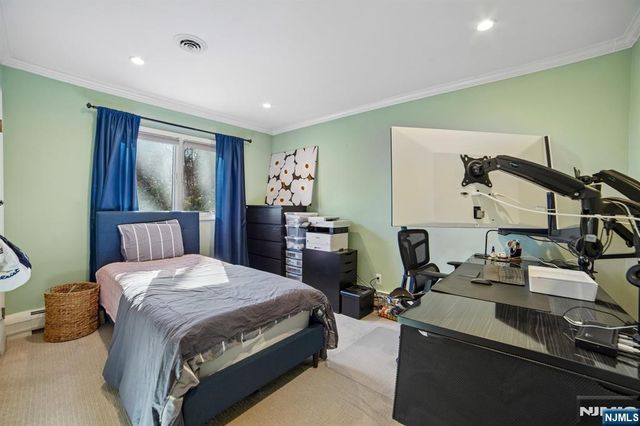 7 Royal Park Terrace, Hillsdale, NJ 07642